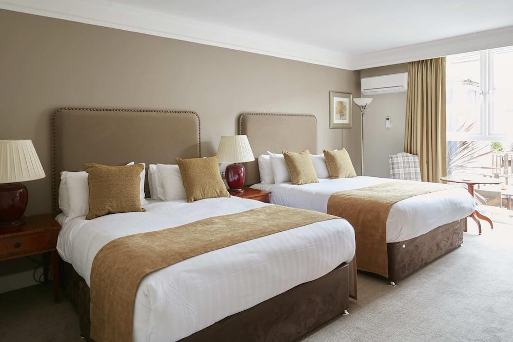Coldra Court By Celtic Manor Hotel 4*